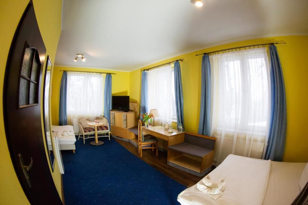 Отели типа «постель и завтрак» Hotelik Kopernik Лидзбарк-Варминьски-38