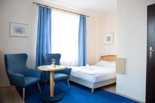 Отели типа «постель и завтрак» Hotelik Kopernik Лидзбарк-Варминьски Двухместный номер с 1 кроватью или 2 отдельными кроватями-6