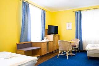 Отели типа «постель и завтрак» Hotelik Kopernik Лидзбарк-Варминьски Двухместный номер с 1 кроватью или 2 отдельными кроватями-10