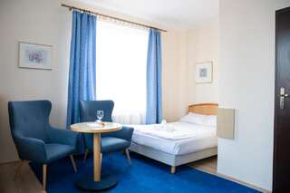 Отели типа «постель и завтрак» Hotelik Kopernik Лидзбарк-Варминьски Двухместный номер с 1 кроватью или 2 отдельными кроватями-1